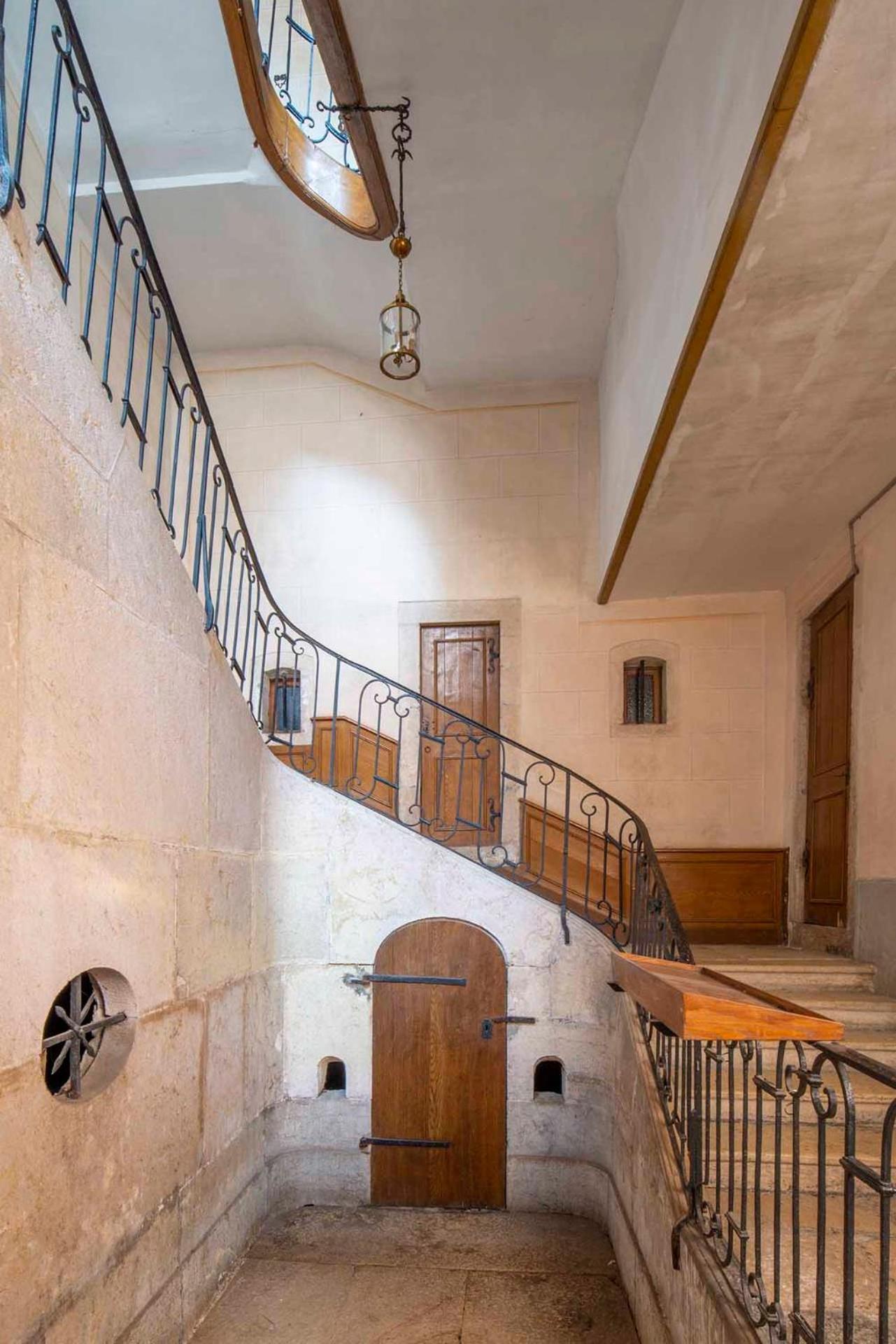 Апартаменти L'Aristoloche Сален-ле-Бен Екстер'єр фото